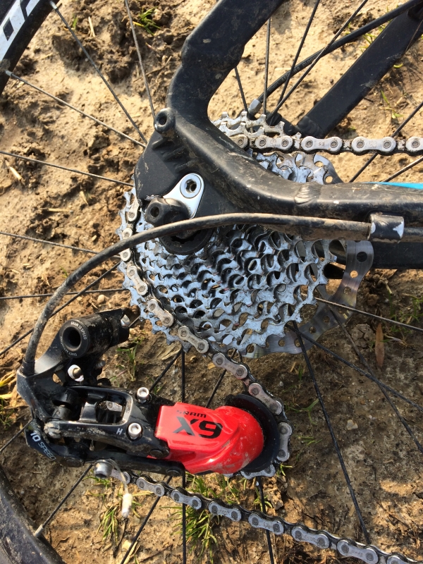 Patte de derailleur hs Patte de derailleur hs